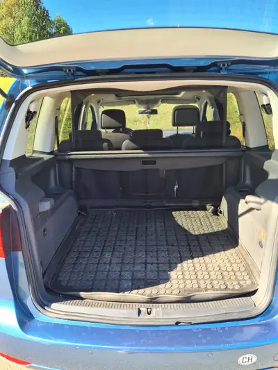 VW Touran 2.0 TDI 177 Highline — Monospace 7 places fiable, révision à jour — Detail