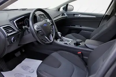 Ford Mondeo 2.0 TDCi Titanium PowerShift — Break spacieux, diesel économique, fraîchement révisé — Miniatur 9