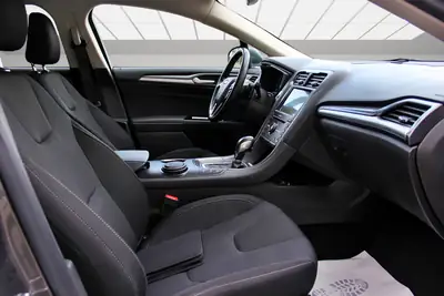 Ford Mondeo 2.0 TDCi Titanium PowerShift — Break spacieux, diesel économique, fraîchement révisé — Miniatur 13