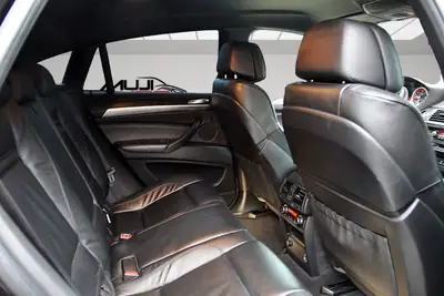 BMW X6 M50d Steptronic — SUV coupé diesel puissant, 381 ch et révision récente — Miniatura 12