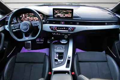 Audi A5 Sportback 2.0 TFSI Sport quattro — Berline sportive allemande, entretien impeccable — Miniatur 11