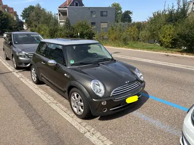 MINI Cooper 1.6i — Icône urbaine compacte, fiable et économique — vista esterna