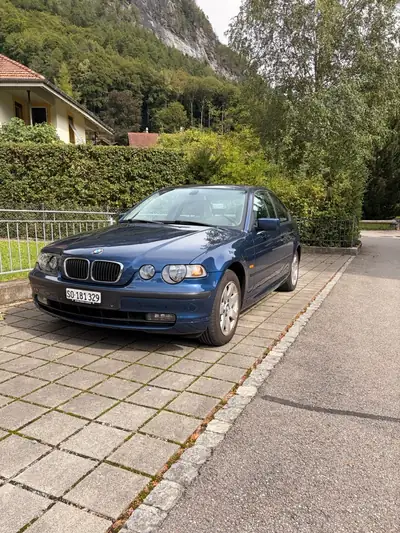 BMW 316ti — Compacte sportive 2003, 3 portes, boîte auto, faible kilométrage — intérieur