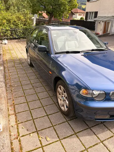BMW 316ti — Compacte sportive 2003, 3 portes, boîte auto, faible kilométrage — détail