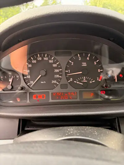 BMW 316ti — Compacte sportive 2003, 3 portes, boîte auto, faible kilométrage — Miniature 10