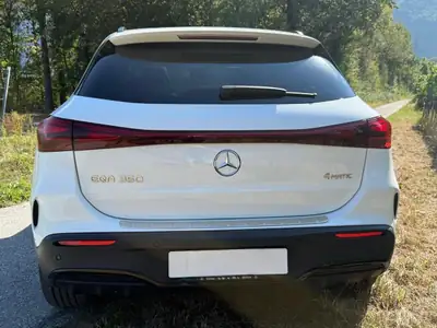Mercedes-Benz EQA 350 Swiss Star AMG Line 4MATIC — SUV électrique premium, 49'000 km seulement — Miniature 7