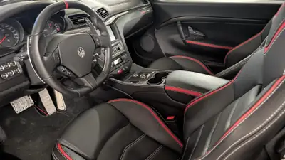 Maserati GranTurismo MC Stradale Centennial Edition — Coupé sportif légendaire, 5400 km seulement — Miniatur 13