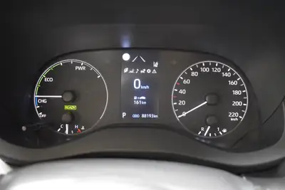 Toyota Yaris 1.5 Comfort e-CVT — Hybride écologique, 87'000 km, équipée et fiable — Miniatur 18