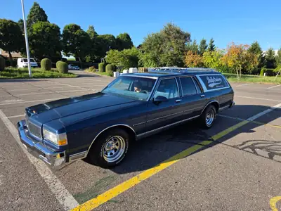 Chevrolet Caprice Classic Wagon 1990 — Berline américaine culte, expertisée vétéran — exterior view