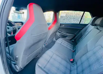 VW Golf 2.0 TSI GTI DSG — 245 ch dynamiques, boîte auto, moins de 77 000 km — détail