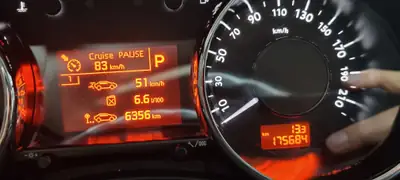 Peugeot 3008 1.6 THP 165 — SUV urbain performant à prix avantageux — dettaglio