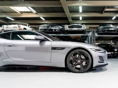 Jaguar F-Type Coupé 5.0 V8 R-Dynamic — Sportive britannique 450 ch, très faible kilométrage — Miniature 10