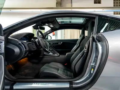 Jaguar F-Type Coupé 5.0 V8 R-Dynamic — Sportive britannique 450 ch, très faible kilométrage — Miniature 20