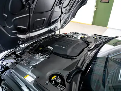 Jaguar F-Type Coupé 5.0 V8 R-Dynamic — Sportive britannique 450 ch, très faible kilométrage — Miniature 29