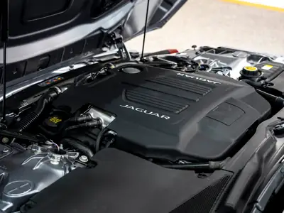 Jaguar F-Type Coupé 5.0 V8 R-Dynamic — Sportive britannique 450 ch, très faible kilométrage — Miniature 30