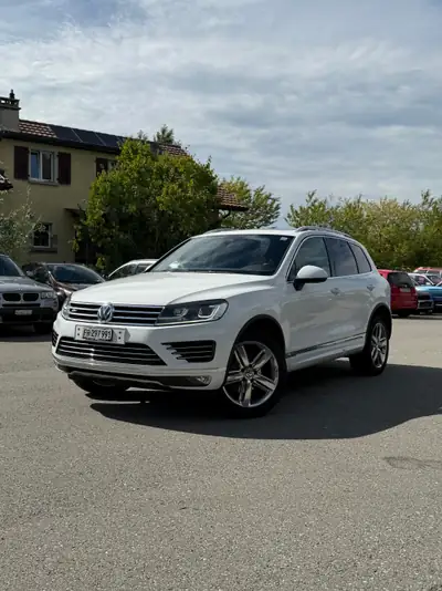 VW Touareg 3.0 V6 TDI 262 ch — SUV premium 4x4 à faible consommation — fianco