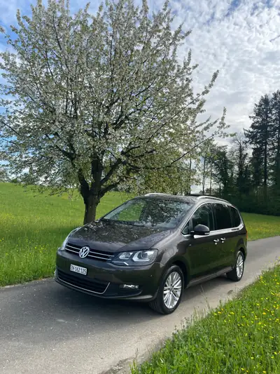 VW Sharan Cup — Monospace 7 places fiable, diesel automatique, entretien à jour — vue extérieure