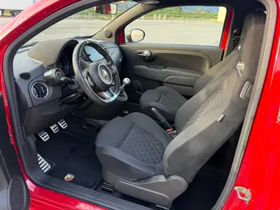 Fiat 595 Abarth 1.4 T-Jet 165 — Sportive compacte authentique, 49'500 km — tableau de bord