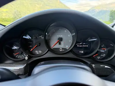 Porsche 911 Targa 4 GTS — Chef-d'œuvre décapotable, 450 ch, 33'500 km seulement — Miniatura 8