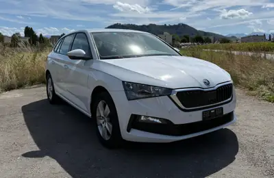 Skoda Scala 1.5 TSI Ambition DSG — Berline compacte dynamique, peu kilométrée, garantie jusqu'en 2028 — Außenansicht