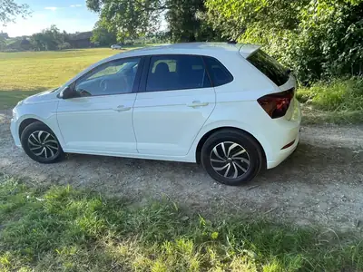 VW Polo 1.0 TSI 110 Life DSG — Citadine fiable, 28 000 km seulement — fianco