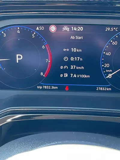 VW Polo 1.0 TSI 110 Life DSG — Citadine fiable, 28 000 km seulement — dettaglio