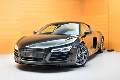 Audi R8 5.2 FSI V10 plus quattro — Supercar allemande, 550 ch purs — exterior view