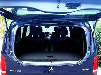 Mercedes-Benz V 300 d Swiss Edition — Monospace premium 4MATIC, 83 700 km, garantie constructeur — Miniatura 7
