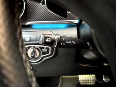 Mercedes-Benz V 300 d Swiss Edition — Monospace premium 4MATIC, 83 700 km, garantie constructeur — Miniatura 15