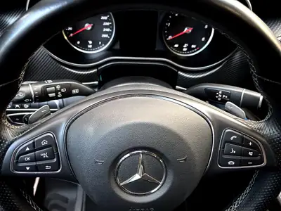 Mercedes-Benz V 300 d Swiss Edition — Monospace premium 4MATIC, 83 700 km, garantie constructeur — Miniatura 16
