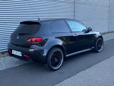 Alfa Romeo 147 3.2 GTA — Sportive légendaire, 250 ch purs et sans compromis — Thumbnail 7