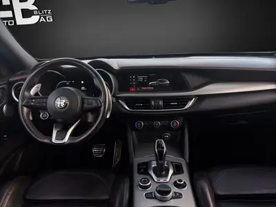 Alfa Romeo Stelvio 2.0 Competizione — SUV sportif 280 ch, quattro intégral, état impeccable — Miniatura 11