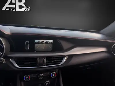 Alfa Romeo Stelvio 2.0 Competizione — SUV sportif 280 ch, quattro intégral, état impeccable — Miniatura 13