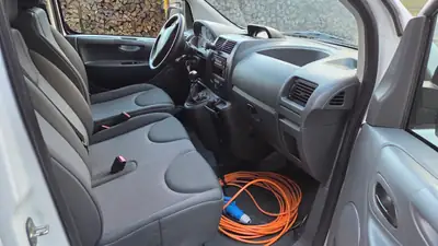 Peugeot E-Expert 2.0 HDi 163 ch — Utilitaire fiable, 56'000 km, moteur diesel robuste — arrière