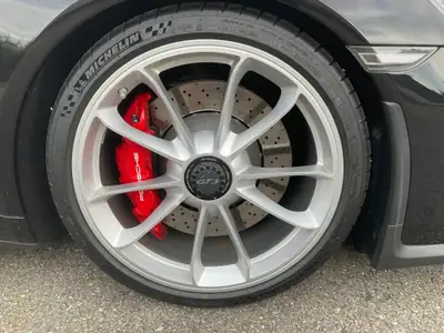 Porsche 911 4.0 GT3 — Légendaire coupé sport, 500 ch, boîte manuelle, état collection — interni