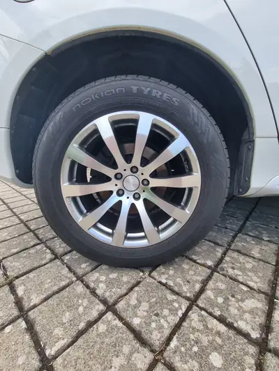 Volvo XC60 2.4 D5 R-Design AWD — SUV premium diesel, 105 000 km seulement — Miniatur 20