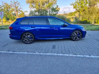 VW Golf Variant 2.0 TSI R DSG 4motion — Break sportif all-terrain, 319 ch et faible kilométrage — interni