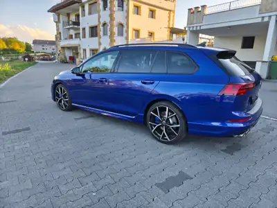 VW Golf Variant 2.0 TSI R DSG 4motion — Break sportif all-terrain, 319 ch et faible kilométrage — Miniatura 7
