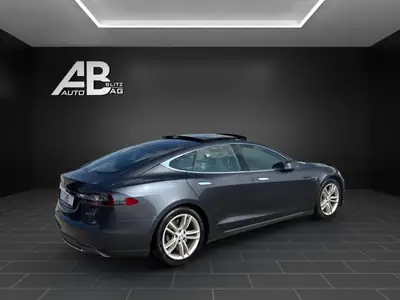 Tesla Model S 85 D 4x4 — 525 ch, transmission intégrale et garantie fraîche — Armaturenbrett