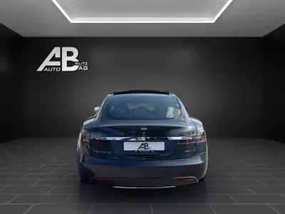 Tesla Model S 85 D 4x4 — 525 ch, transmission intégrale et garantie fraîche — Innenraum