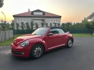 VW Beetle 1.4 TSI Design DSG — Cabriolet rouge emblématique, 56000 km seulement — vista posteriore