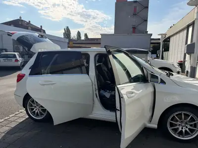 Mercedes-Benz B 180 — Monospace polyvalent, consommation maîtrisée et sans sinistre — côté