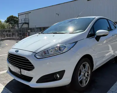 Ford Fiesta Titanium 2014 — Citadine pétillante, moteur économe et entretien maîtrisé — arrière