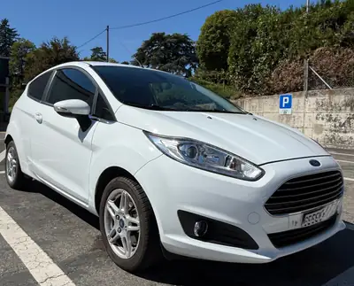 Ford Fiesta Titanium 2014 — Citadine pétillante, moteur économe et entretien maîtrisé — côté