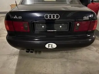 Audi A8 Quattro 1996 — Berline de prestige, transmission intégrale, 210'000 km — vue extérieure