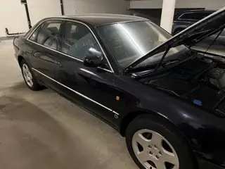Audi A8 Quattro 1996 — Berline de prestige, transmission intégrale, 210'000 km — tableau de bord