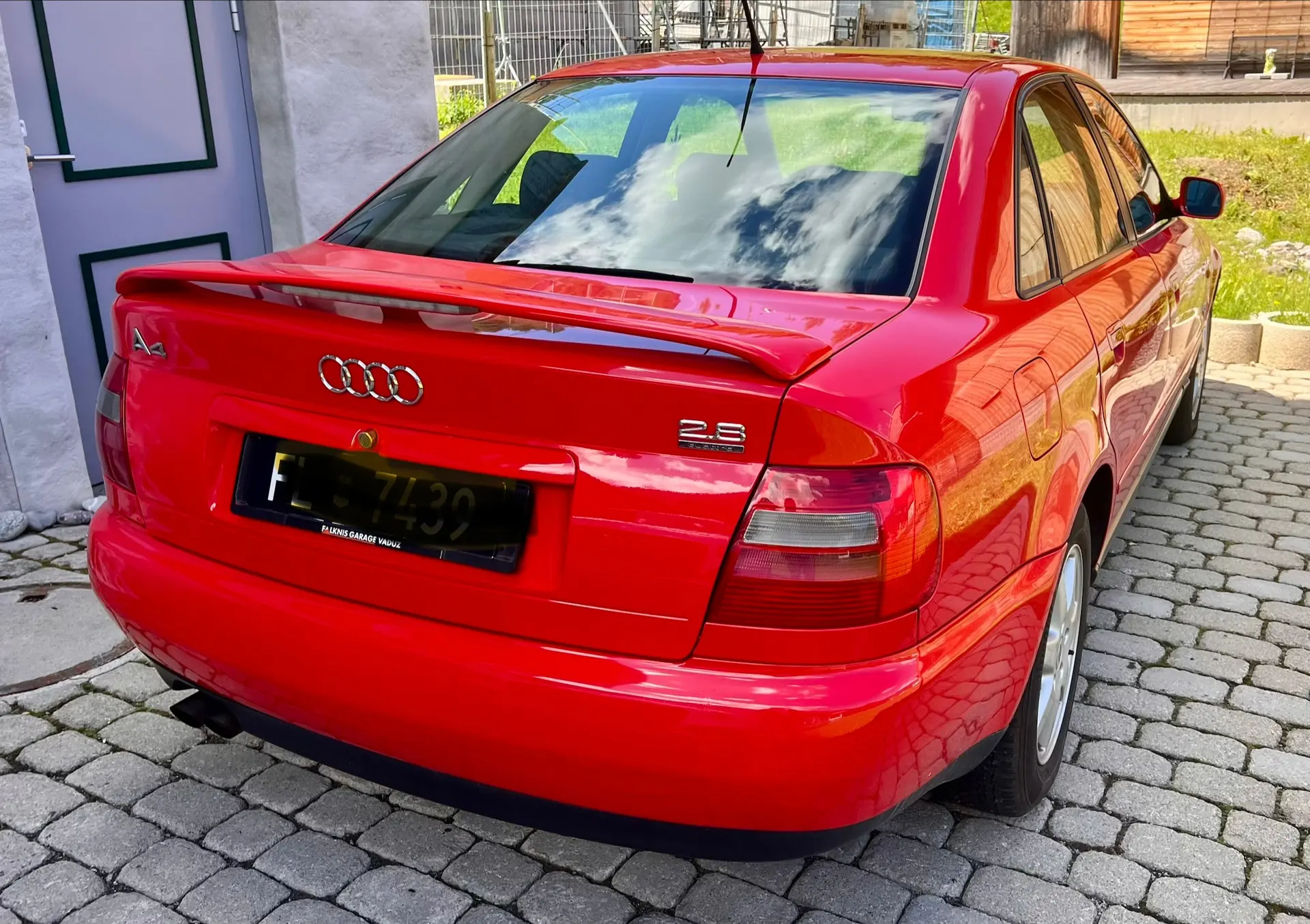 Audi A4 Allroad 1996 occasion Triesenberg — 1