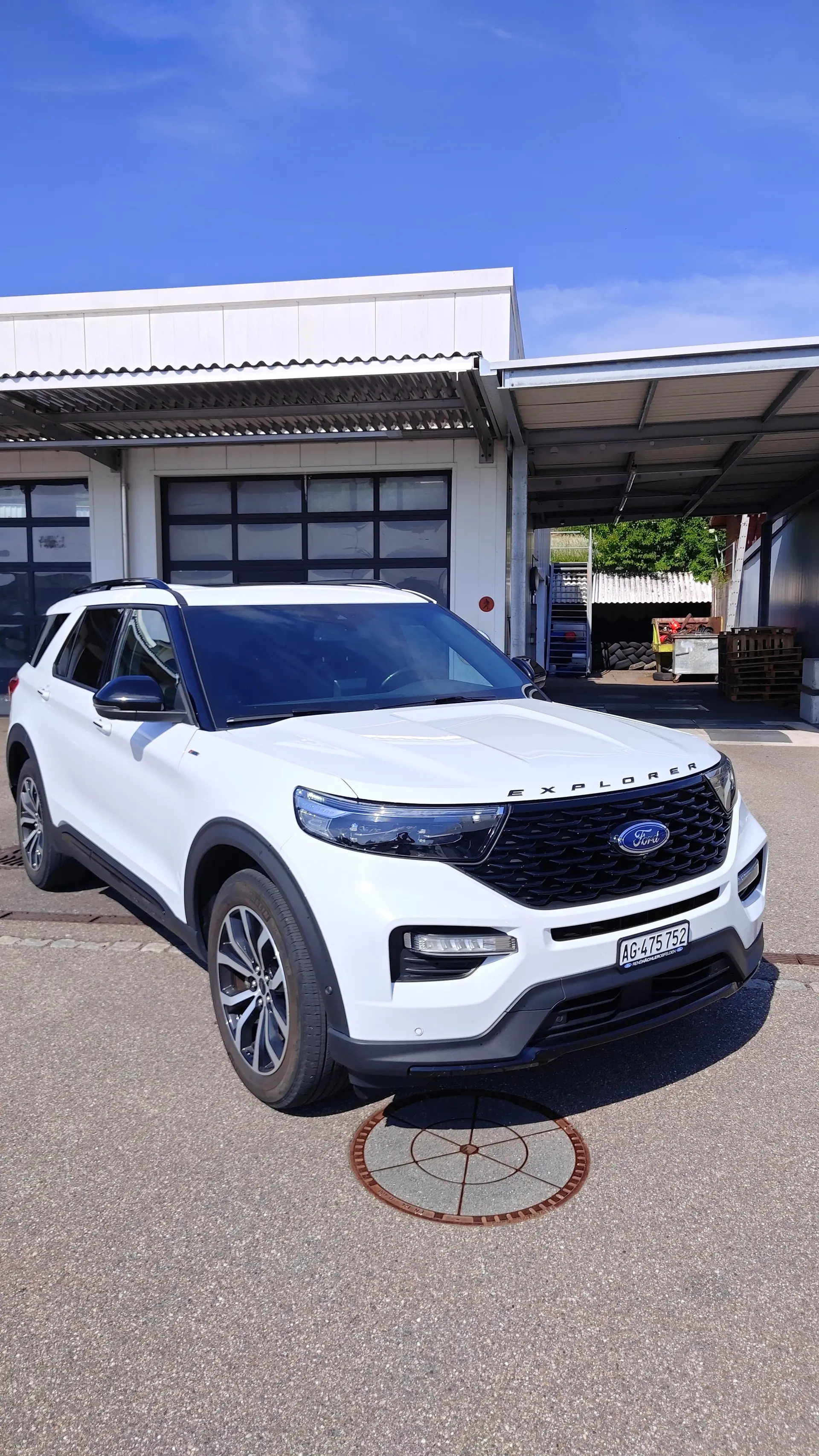 Ford Explorer 3.0 V6 Plug-in Hybrid ST-Line — SUV 7 places, hybride rechargeable, 112 000 km