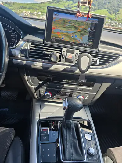 Audi A6 Avant 3.0 V6 TDI 245 quattro — Berline break premium, transmission intégrale — Miniature 15