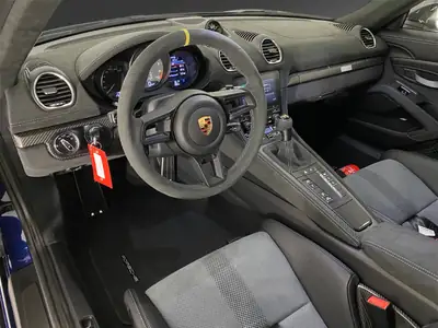 Porsche 718 Cayman GT4 RS PDK — Coupé sportif exceptionnel, pack Weissach, 700 km — Innenraum